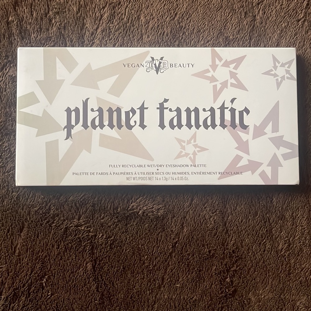 KVD Beauty Planet Fanatic Fully Recyclable Eyeshadow Palette - Picture 3 of 8